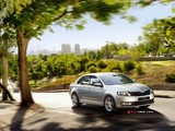 2014 Skoda Rapid 1.2 TSI 105 PS Elegance galeri küçük görseli 4