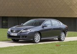 2015 Renault Latitude 2.0 dCi 175 BG BVA Executive galeri küçük görseli 8