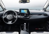 2019 Toyota C-HR 1.8 Hybrid 122 PS e-CVT Flame (4x2) galeri küçük görseli 4