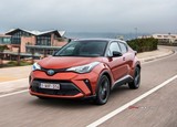 2020 Toyota C-HR 1.8 Hybrid 122 PS e-CVT Passion (4x2) galeri küçük görseli 16